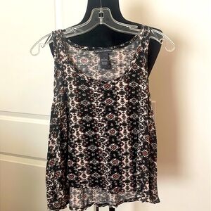 CHELSEA & THEODORE Cropped Tank Top Size S